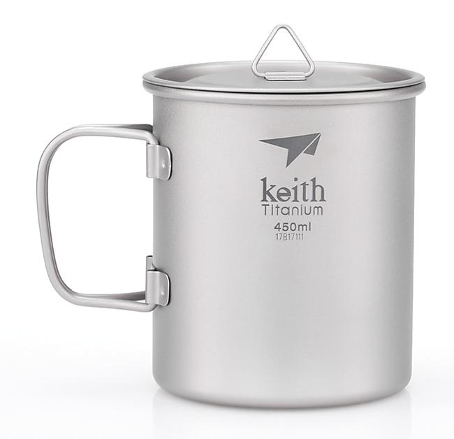 MUG EN TITANE AVEC COUVERCLE